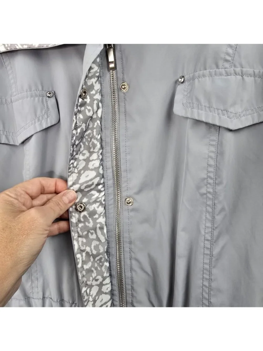 JM Collection Women’s Light Gray Safari Jacket XL Polyester Animal Print Lining